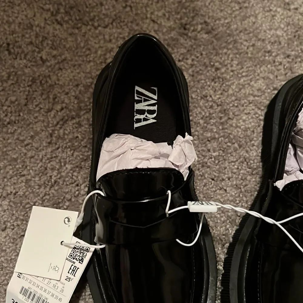 Zara Loafers - Picture 3 of 6